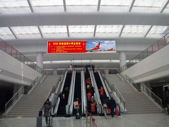 武漢天河機場電梯屏_副本.jpg